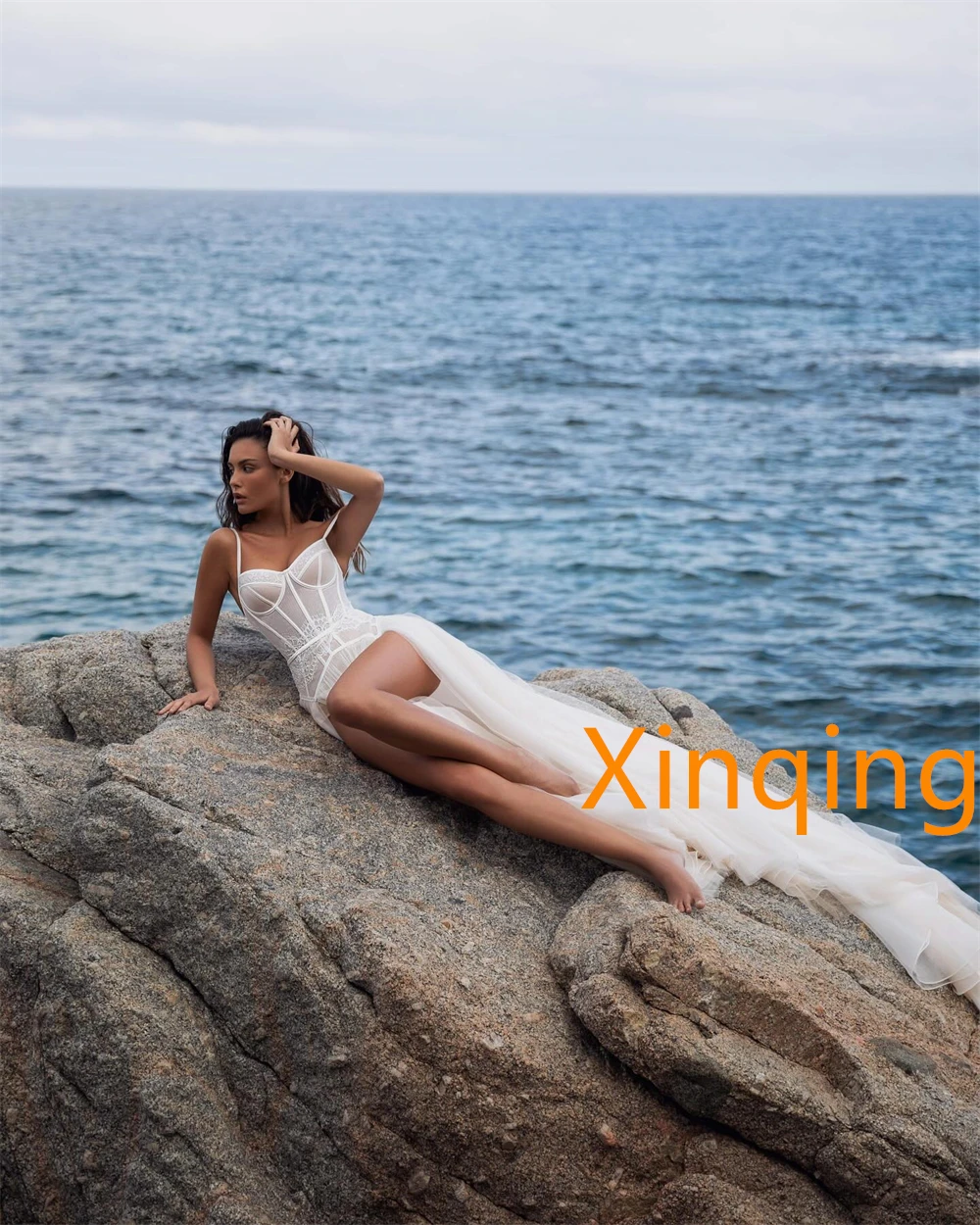 Abiti da sposa in tulle di lusso personalizzati Pastrol Abiti senza maniche senza spalline Abiti da sposa Temperamento Abito da occasione su misura