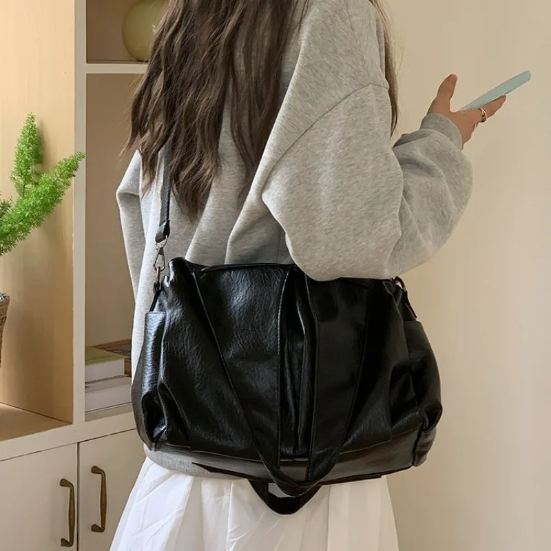 Women Tote Bag PU Soft Leather Large Capacity Women Tote Bag Multi Pocket Retro Shoulder Bag Daily Commute Casual Handbag