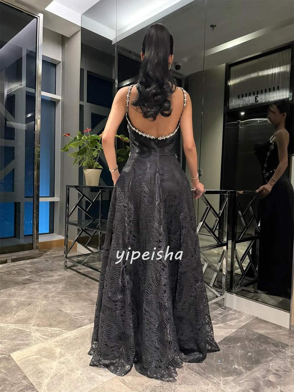 맞춤형 우아한 패션 레이스 라인스톤 플리츠 A라인 스파게티 스트랩 롱 드레스 맞춤형 행사 드레스 사이즈 가능