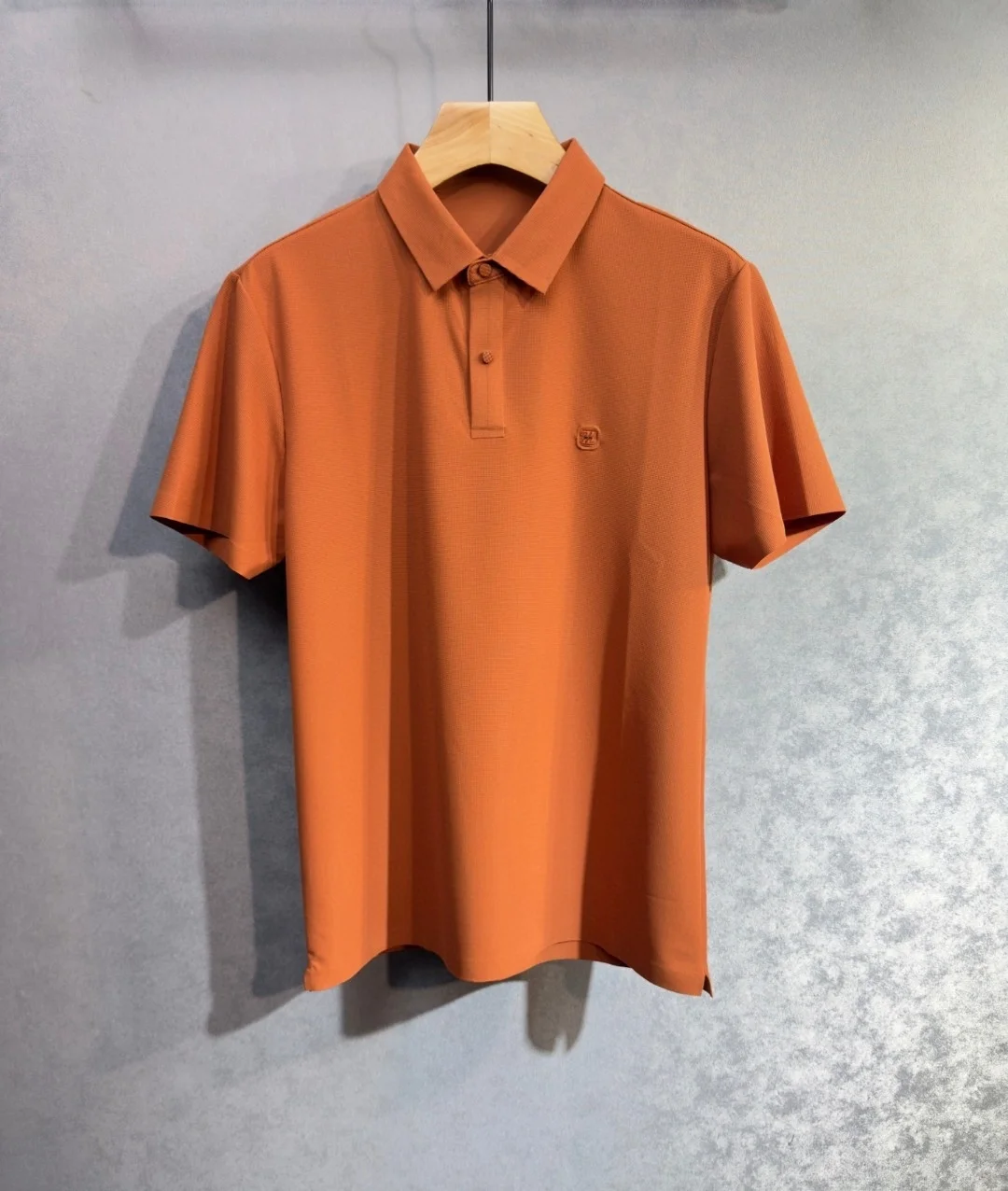 

Итальянская мужская рубашка из шелковистого хлопка для лета, с коротким рукавом, отложным воротником, охлаждающим эффектом, стандартный крой