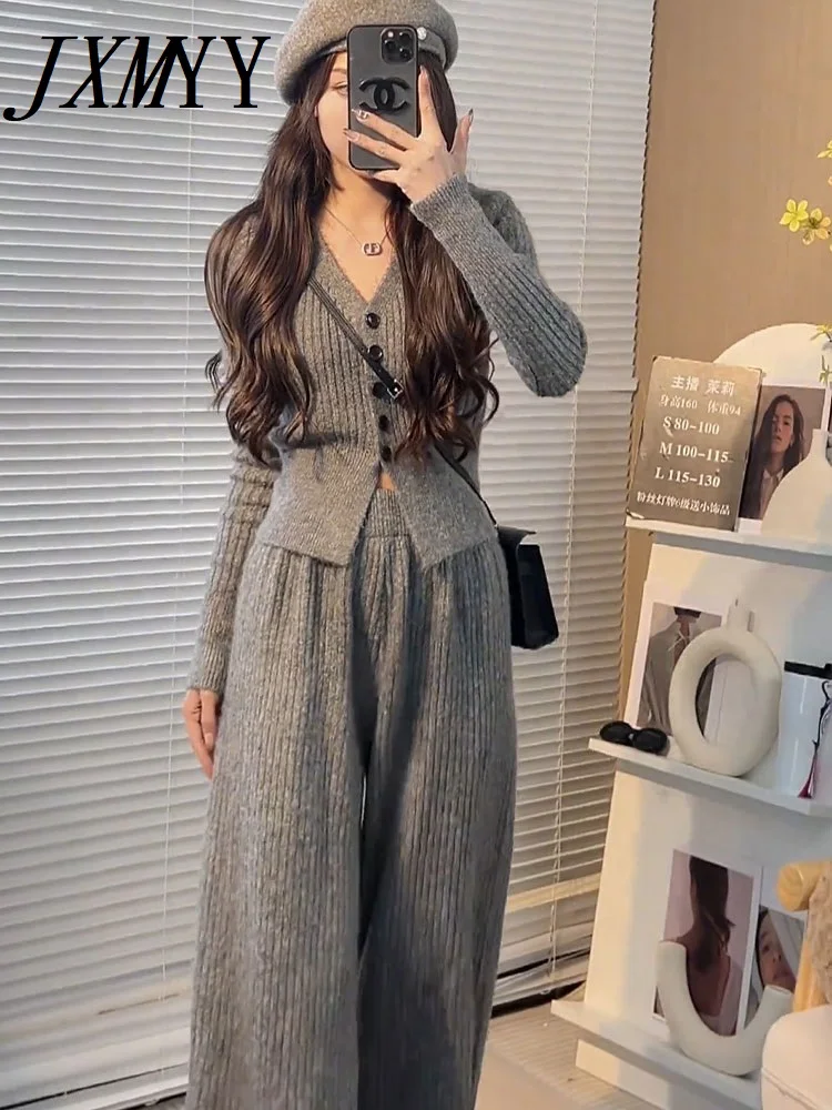 Slimming Temperament High-Waist Casual Fashion, Waist-Cinching Autumn and Winter Suit, Two-Piece Sweater, Knitted Tops, New