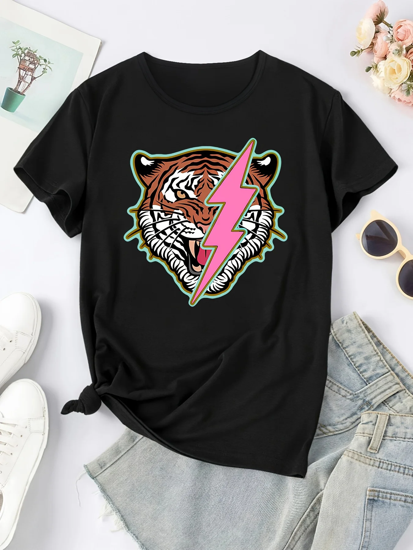 Tiger Head & Pink Lightning Print T-Shirt, Fashion Casual Crew Neck Short Sleeve Sport T-Shirt, Casual Daily Tops