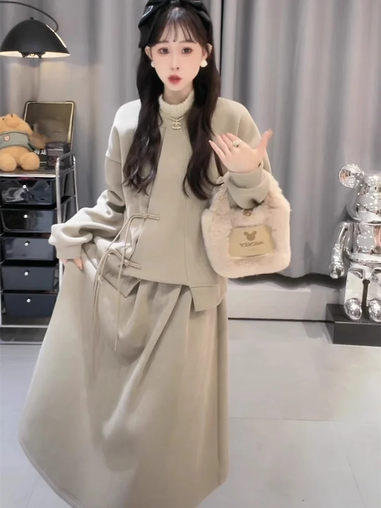 

Women's Winter Fashion Outfit Korean Design Embroidered Button Sweatshirt Half Skirt Two-Piece Set round Neck Long Sleeve