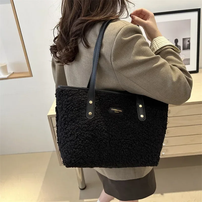 Children Messenger Bag Lamb Wool Fashionable Plush Women Shoulder Bags Tote Bags Purse and Handbag Mother Kids Bags for Girl Sac