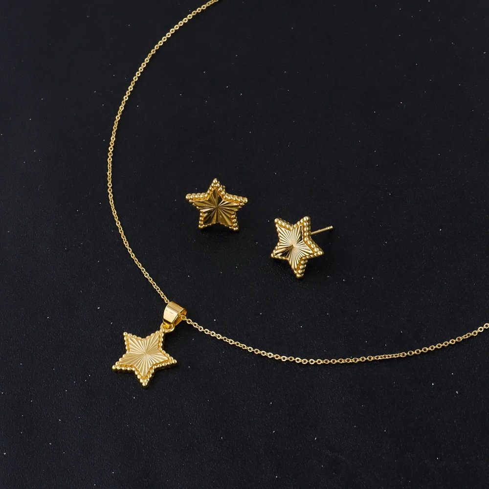 316L Stainless Steel Pendant Necklace18K Gold Plated Fashion Jewelry Individualistic Waterproof Holiday Jewelry Accessories