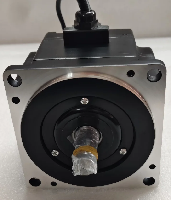 Servo Motor Brand New SGMPS-08A2A4S Original Genuine，Fast shipping