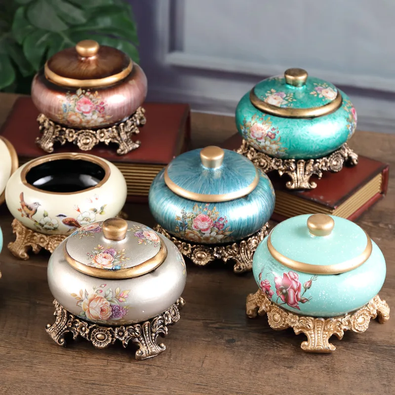 North European creative resin ashtray high-grade windproof large capacity multi-color storage candy ceramics with cover