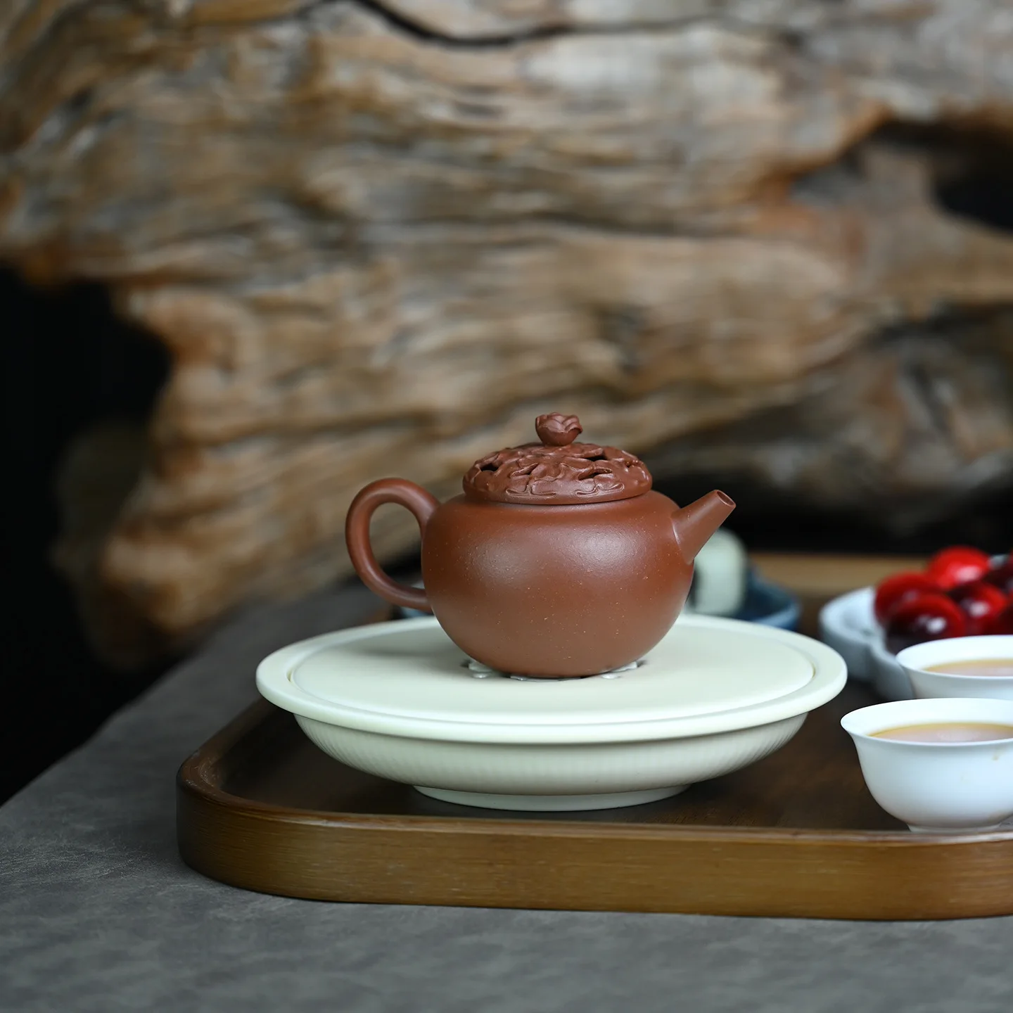 Pure Mineral Vermilion Clay Handmade Fish Love National Style Personal Use Yixing Zisha Teapot Kung Fu Brewing Pot Tea Set 150ML
