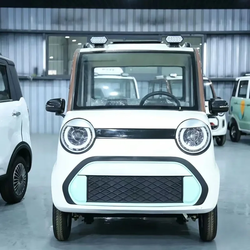 Nuen High Aesthetic Adult Four-wheel Vehicle with 45km/h Speed 101-200km Range Picking Up/Dropping Children
