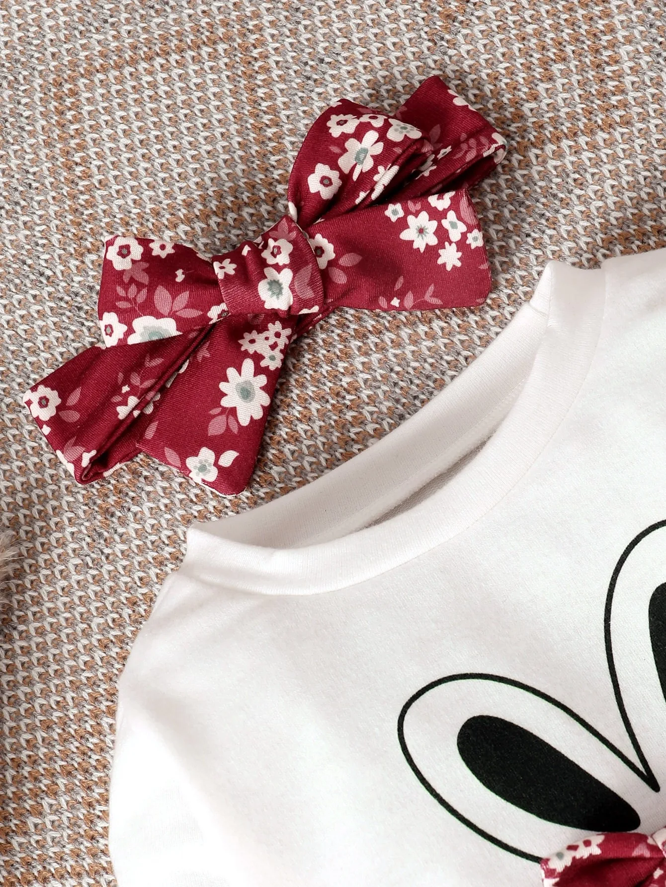 Spring And Autumn Baby Girl Rabbit Print Bow Front Pullover & Floral Print Pants & Headband