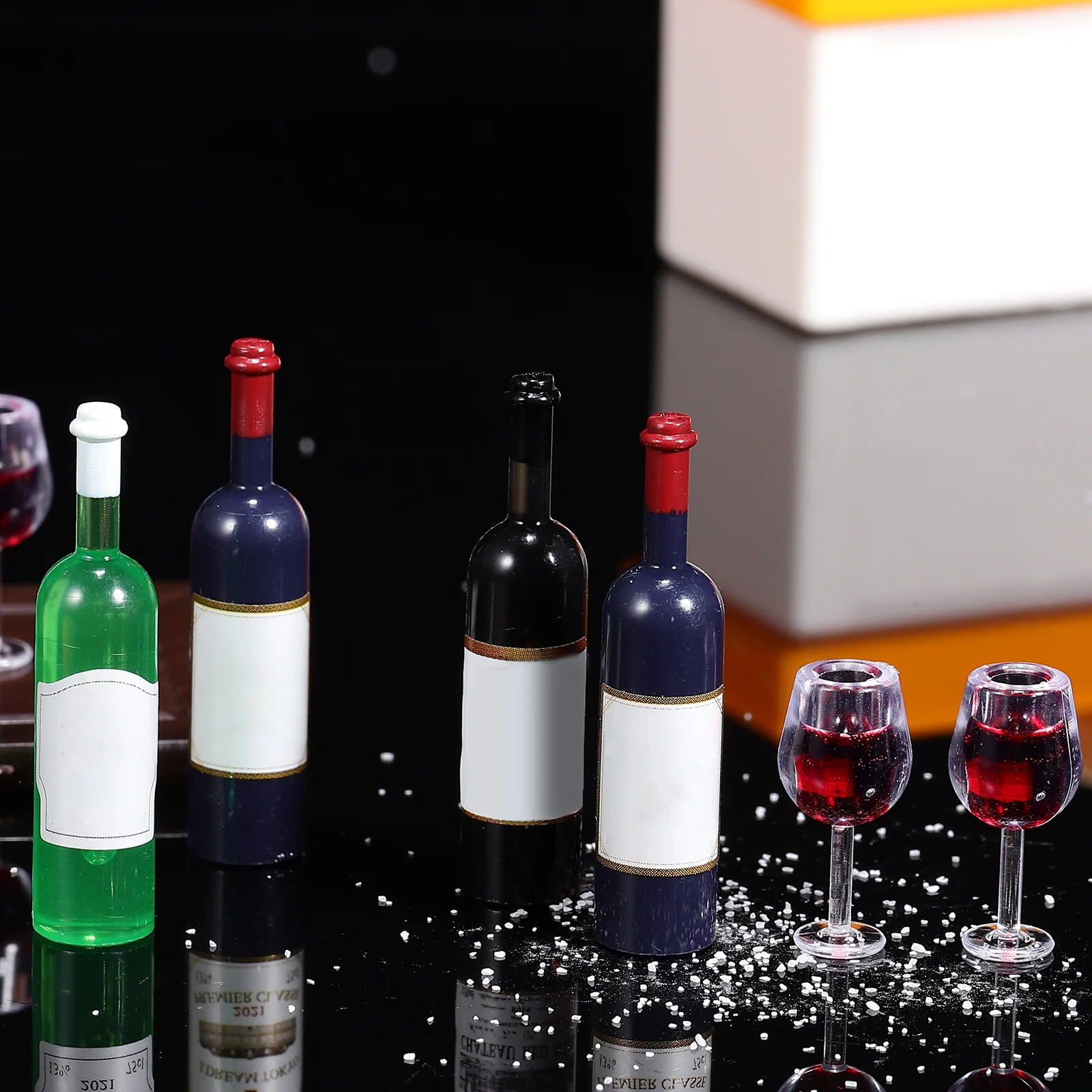 

18Pcs/Set Mini Wine Glasses Wine Glass Sets House Miniature Red Wine Drink Cups With Wine Bottles For House Decoration