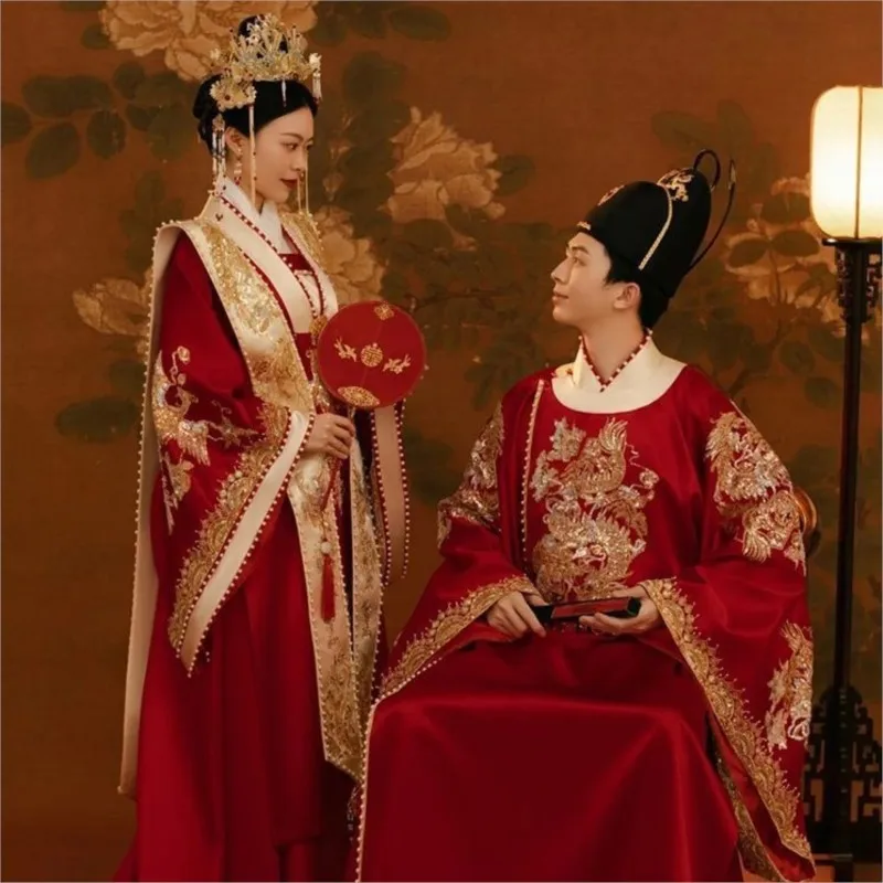 

Large-sized wedding dresses for couples male toasting ancient-style Han Dynasty phoenix crowns and red robes