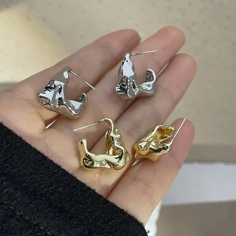 Gold Color Irregular Geometric Earring for Women's Exquisite Wavy Stud Earrings Fashion Metal Party Wedding Ear Accessories