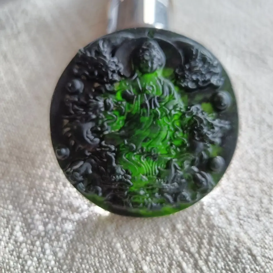 Natural Tibetan Jade Medicine King Shi Yulong Guanyin Men's National Wind Safe Pendant