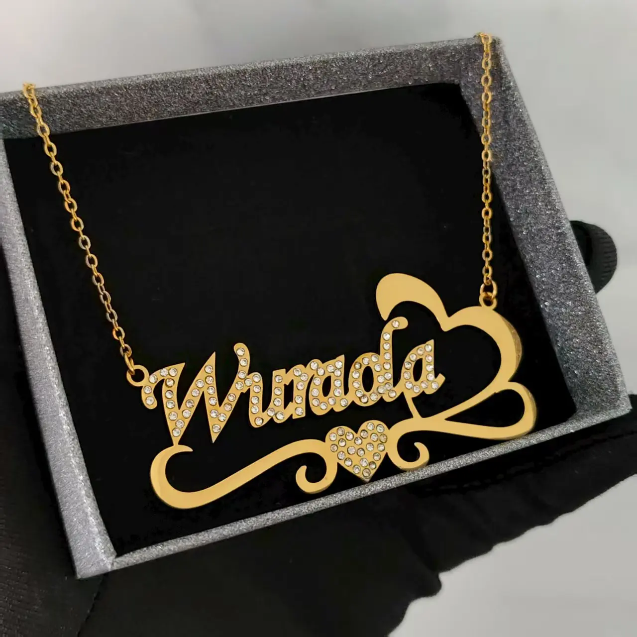 

DCEE New Wholesale Customized Name Diamond Heart Shaped Necklace Personalized Letter/Logo Necklace Valentine's Day Lovely Gift