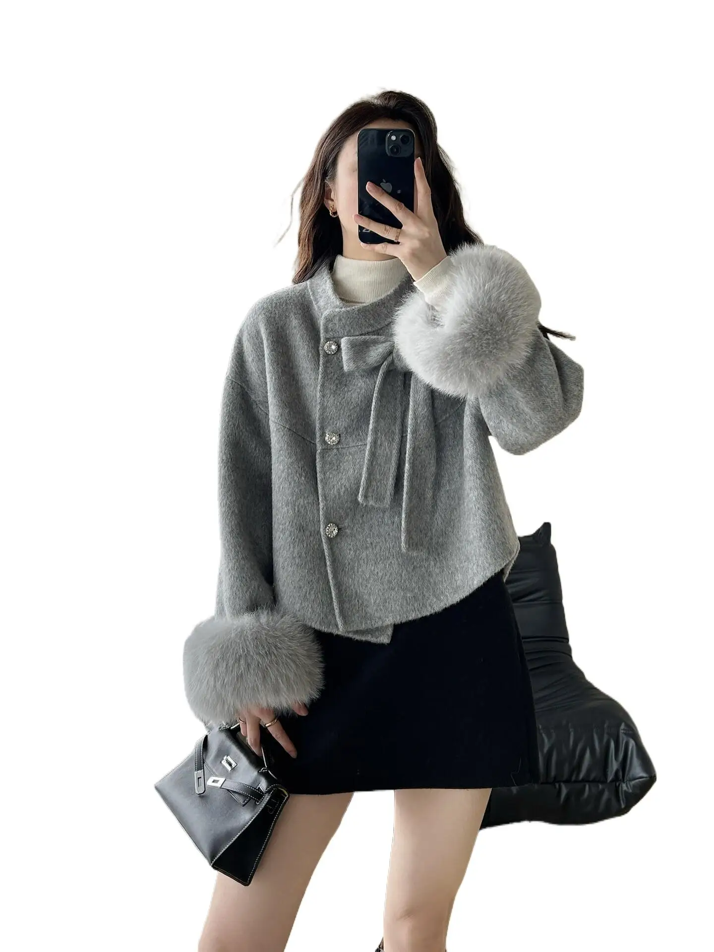 

Hepburn's daughter's 2025 winter new short, petite bow fox fur double-sided woolen coat