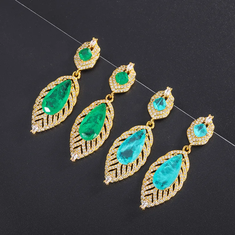 

Vintage Gold Peacock Leaves Emerald Emerald Feather Long Hanging Earrings Luxury Women Jewelry Wedding Couple Gift To Mother