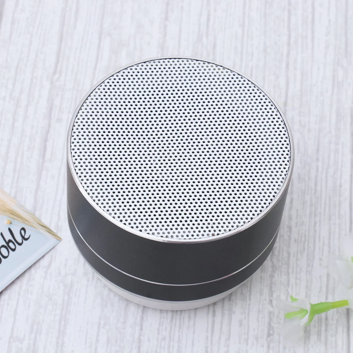 

Speaker 3.0 Mini Metal Wireless Phone Speaker For Smartphone Mp3 Laptop Outdoor Portable Fm Radio Black