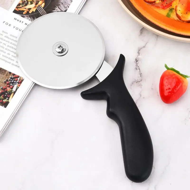 Rugged And Durable Multi-function Cake Cutter Pizza Cutter Cake Knife Multi-function Pastry Roller Knife Kitchen Utensils 45g