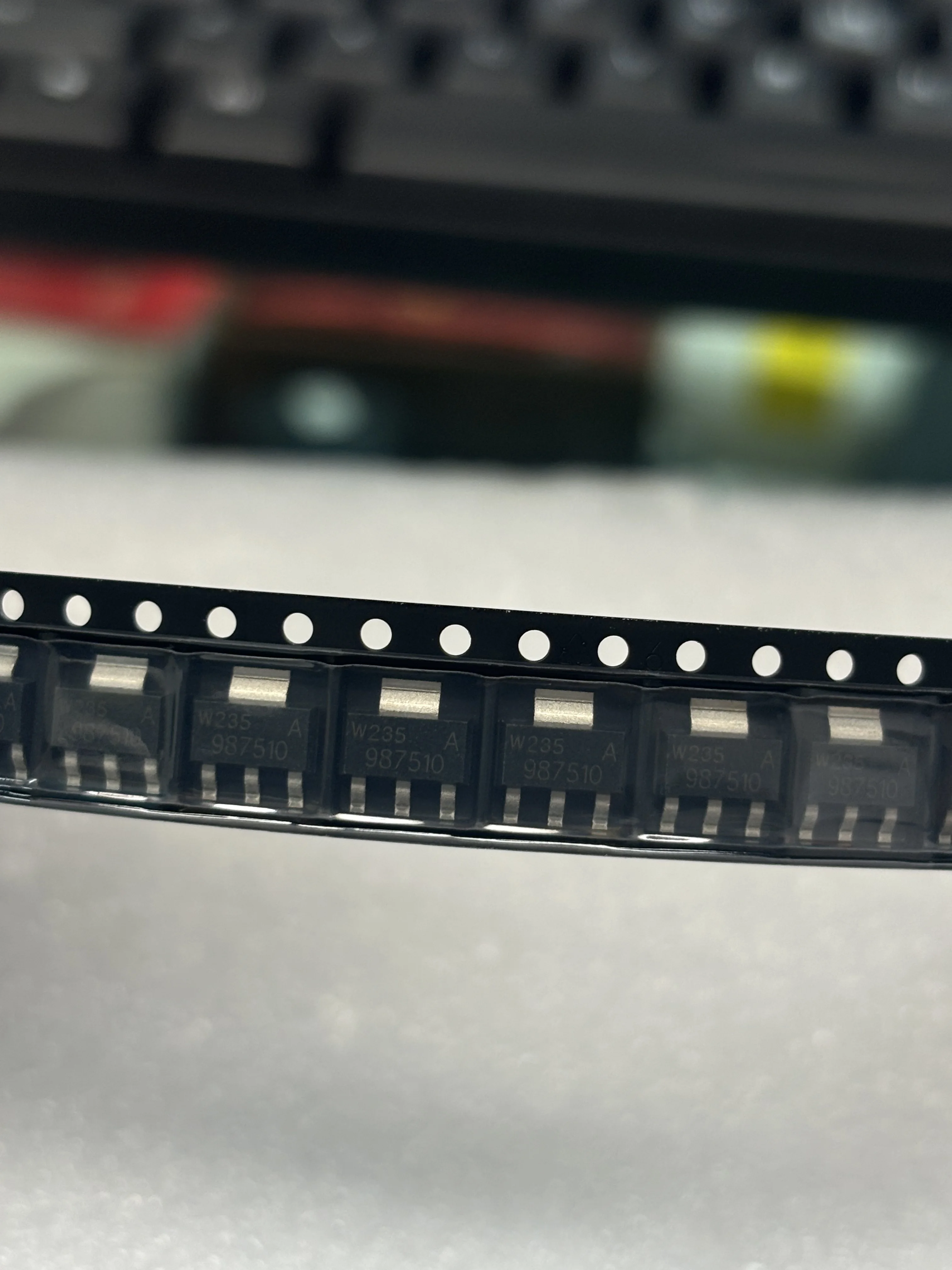 BUK9875-100A/CUX 10…