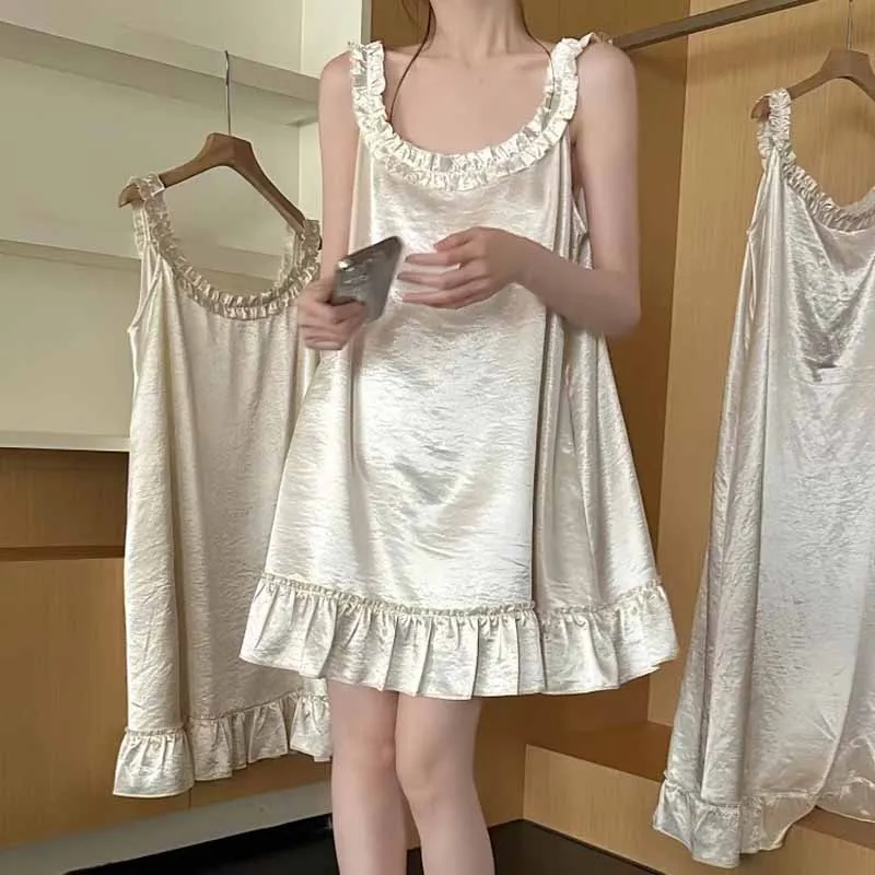 

Ladies White Princess Style Nightgown Spring New Spaghetti Strap Nightdress Sweet Cute Backless Home Clothes Bathrobe Gown