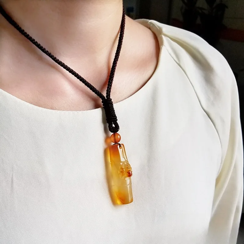 

Ice Color Chalcedony Bamboo Joint Contentment Pendant, Ice Kind Pretty Men's and Women's Agate Bamboo Pendant