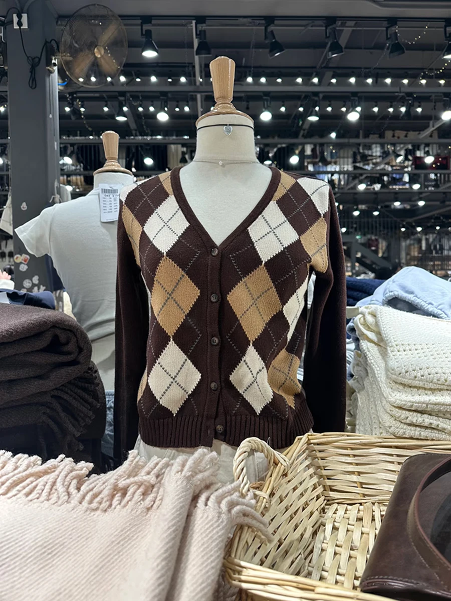 

Brown Argyle Sweater Cardigan Woman Autumn V-neck Long Sleeve Slim Knitwear Tops Vintage Preppy Style New Knitted Sweaters Coat