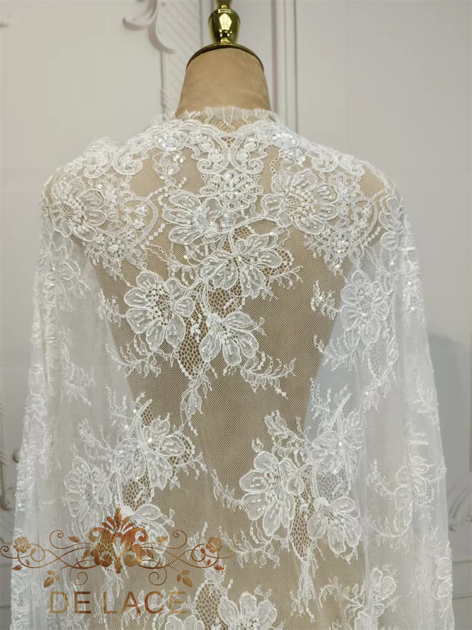

Beautiful Chantilly Lace With Beaded Soft Eyelash Floral Embroidered Chantilly Corded Lace Wedding Dress Fabric
