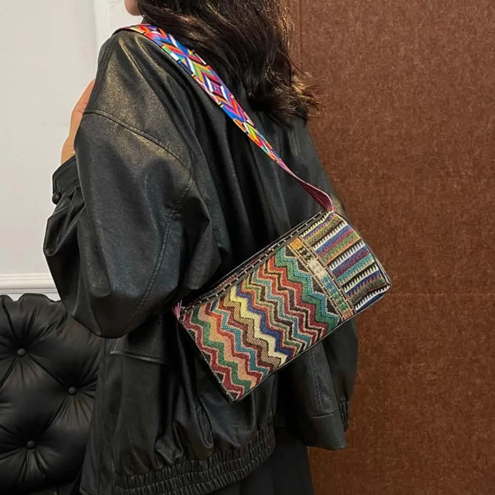 Large Capacity Ethnic Style Crossbody Bags Woven Bag Messenger Bag Fringe Shoulder Bag Geometric Handbag Bohemian Tote Bag Women