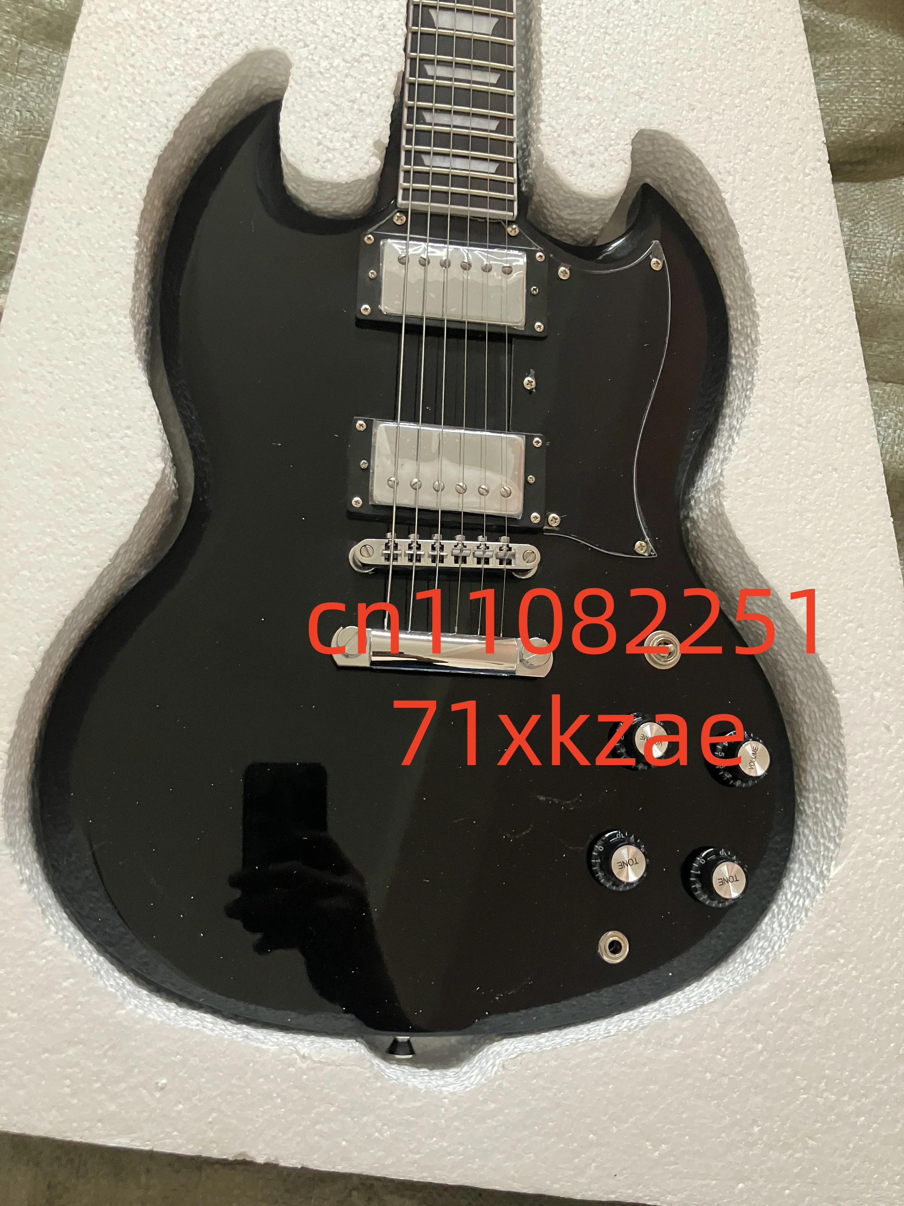 مصنع الجيتار الصيني مخصص جديد أسود SG مخزون الجيتار الكهربائي 2025
