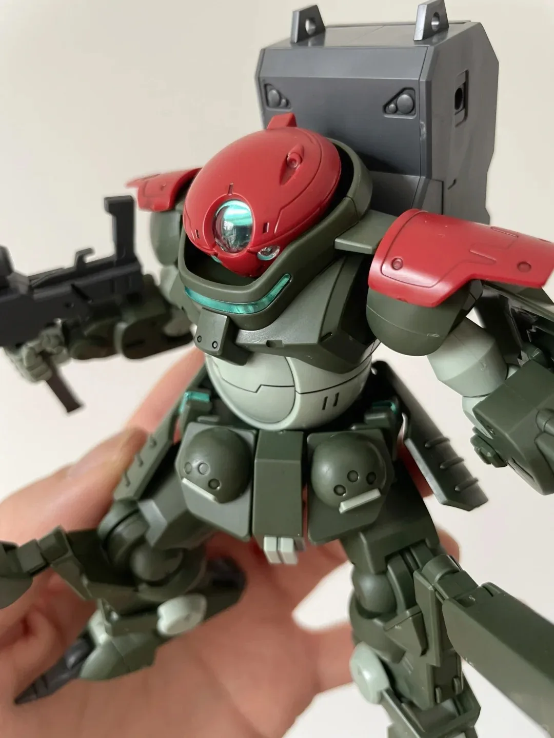Em estoque jiuzhou modelo 1/144 hg grimoire boina vermelha robô montagem modelo kit figuras de ação modelos de plástico para aficionados