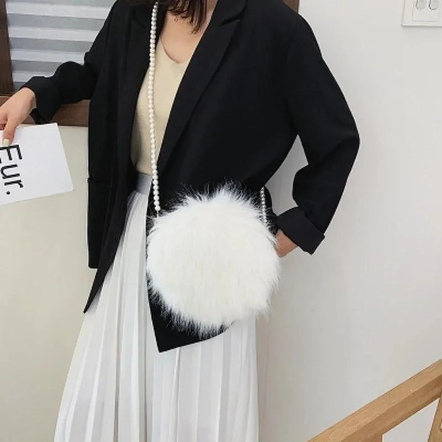 Elegant Chic Fluffy Round Crossbody Bag For Women with Faux Pearl Chain Shoulder Strap - Stylish and Practical Choice