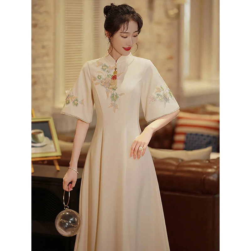 Vestido de casamento chinês champagne para mulheres, cheongsam fino, bordado moderno, qipao melhorado, oriental, tradicional, festa retrô, banquete