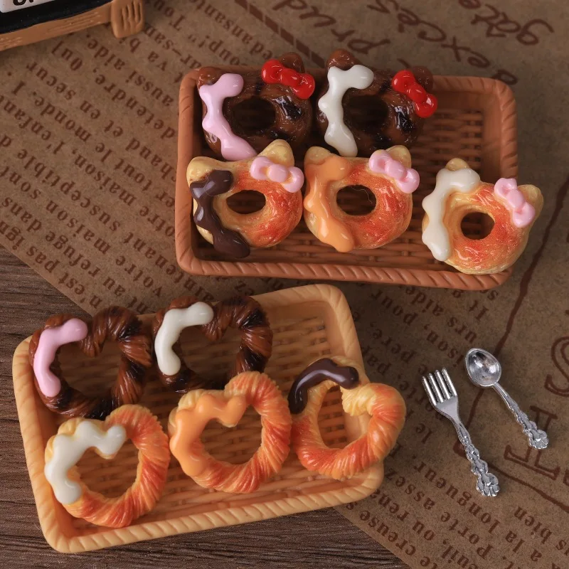 100 pièces de pendentifs décoratifs en résine en forme de cœur, style donut, pour bricolage, simulation de nourriture, biscuits, accessoires de porte-clés
