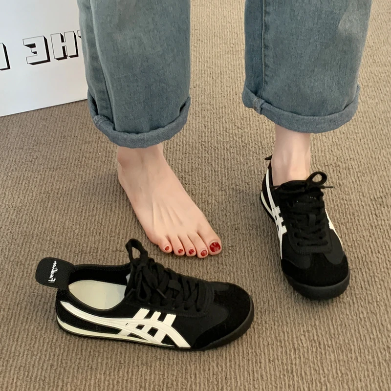 Women autumn new fashion brand designer outdoor non-slip flat shoes2024daily casual walking lace-up women sports shoes plus size