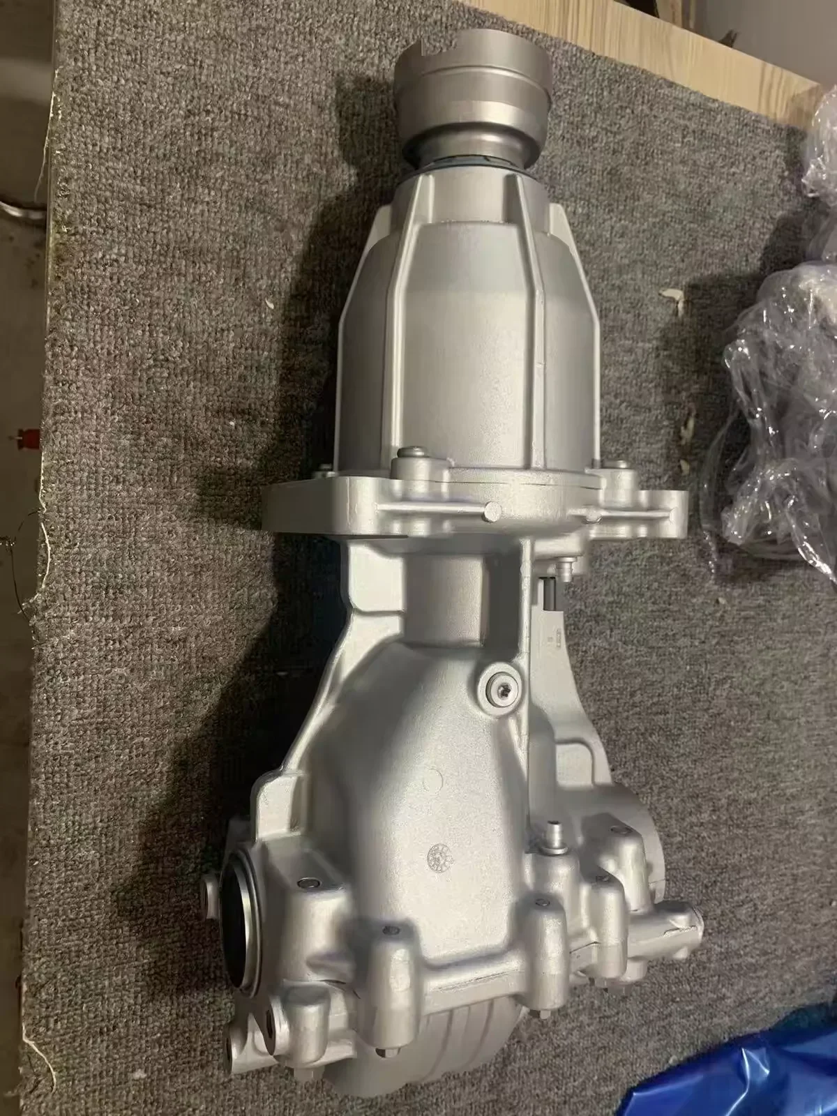 SP Best Selling Worldwide Auto Transmission Part Rear Differential Assembly CV6W4B025DF for Edge Explorer