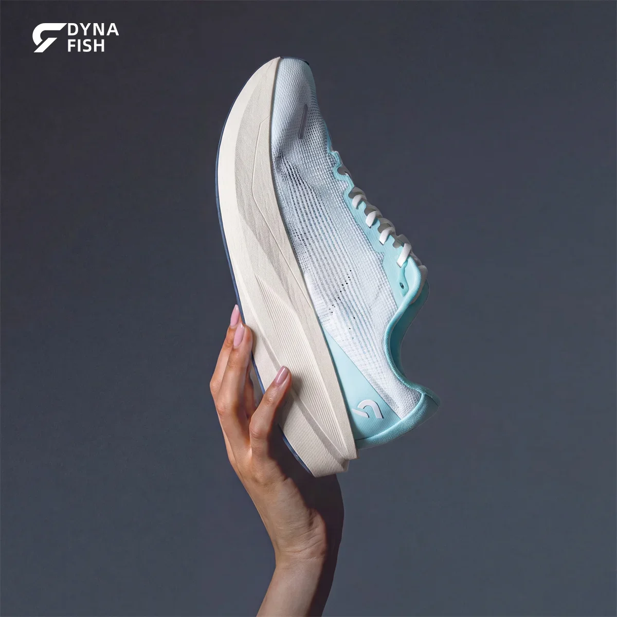 Dynafish Xiaonian  Carbon-Free Training Sneakers