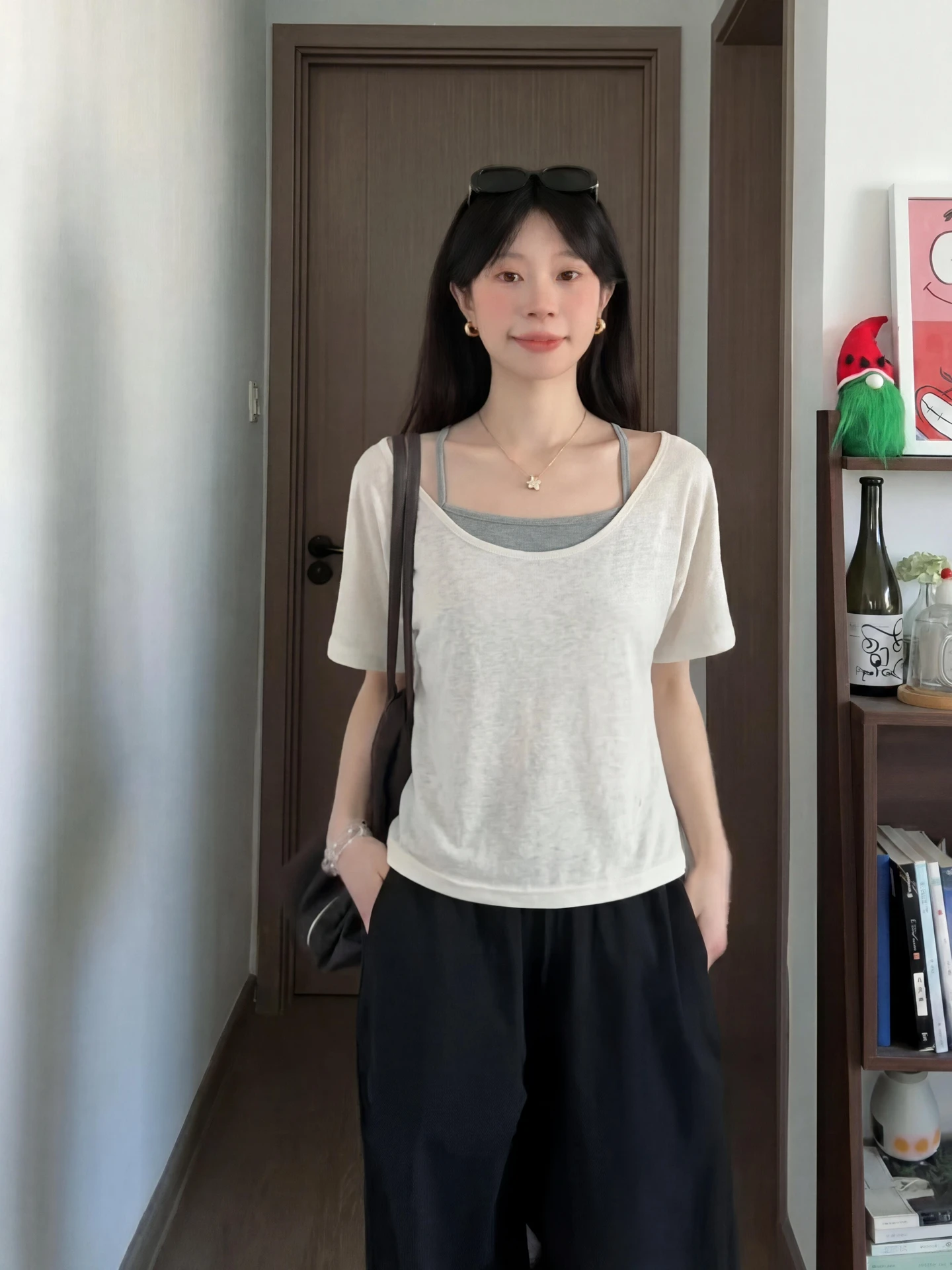 Summer Women's Sleeveless Tank Top Micro-Permeable Short T-Shirt Set Casual Loose Fit Lazy Style Short Length Upper Body