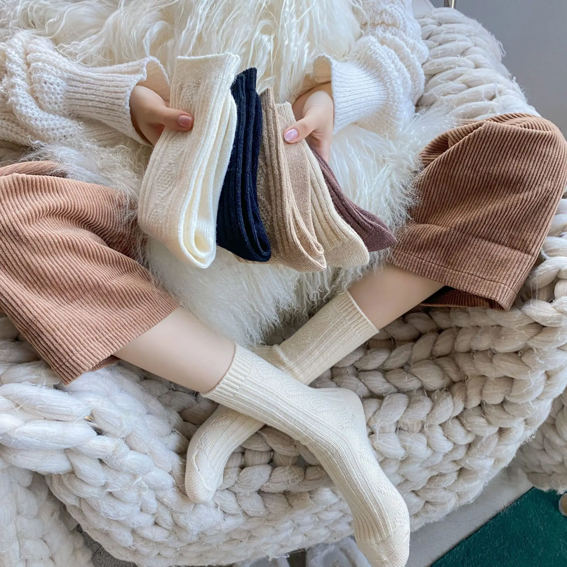 

3/5 Pairs Winter Women Solid Knit Socks Fashion Soft Warm Socks Simple Casual Stripe Street Versatile Comfortable Stacked Socks
