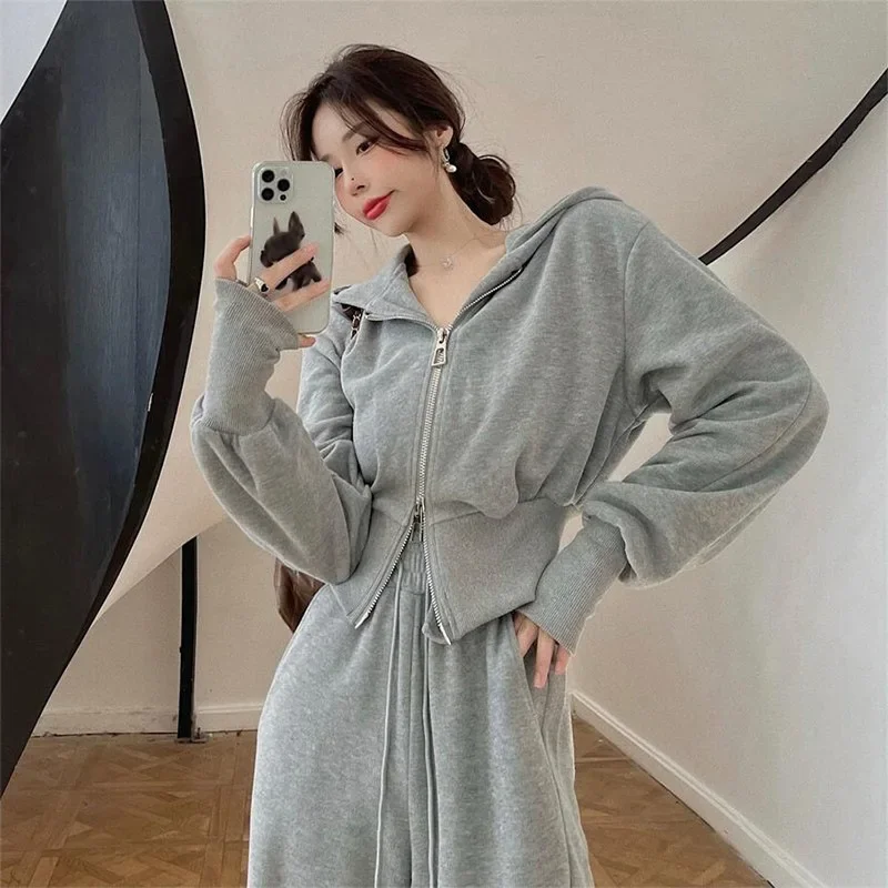 Stylish Age-Reducing Women's Early Autumn Hooded Sweatshirt Fashionable Casual Pants Sportswear Petite 2-Piece Set Trendy