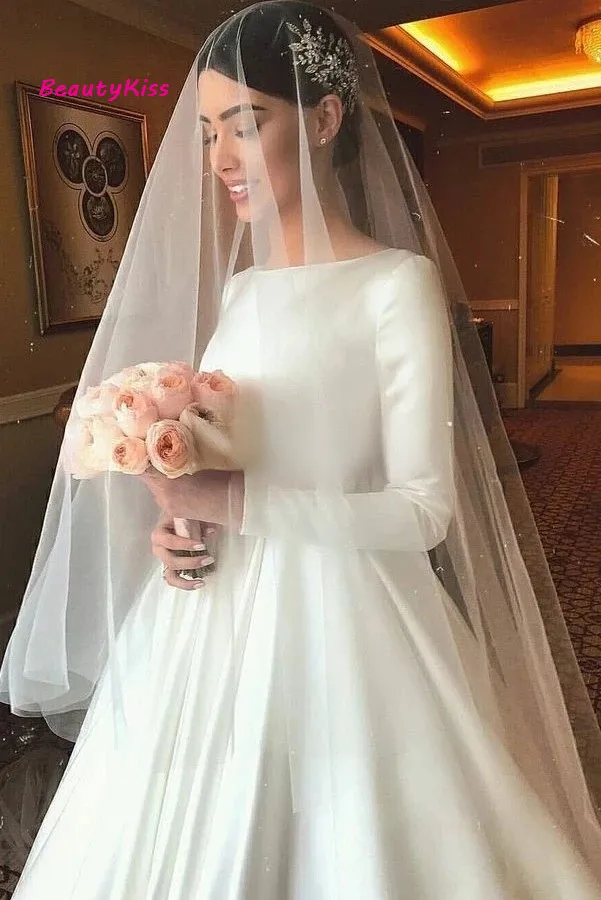 Modest White Satin Wedding Dresses with Long Sleeves A-Line Scoop Muslim Bridal Gowns Court Train vestido de noiva