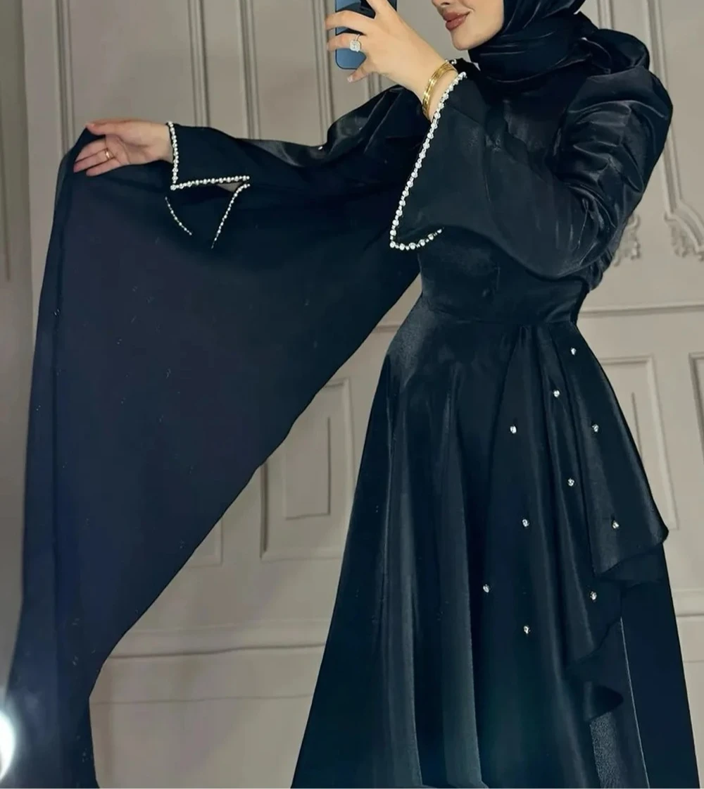 فستان سهرة عربي مخصص متواضع برقبة عالية وأكمام طويلة وكشكشة لؤلؤية على شكل حرف A فساتين حفلة موسيقية جودة عالية