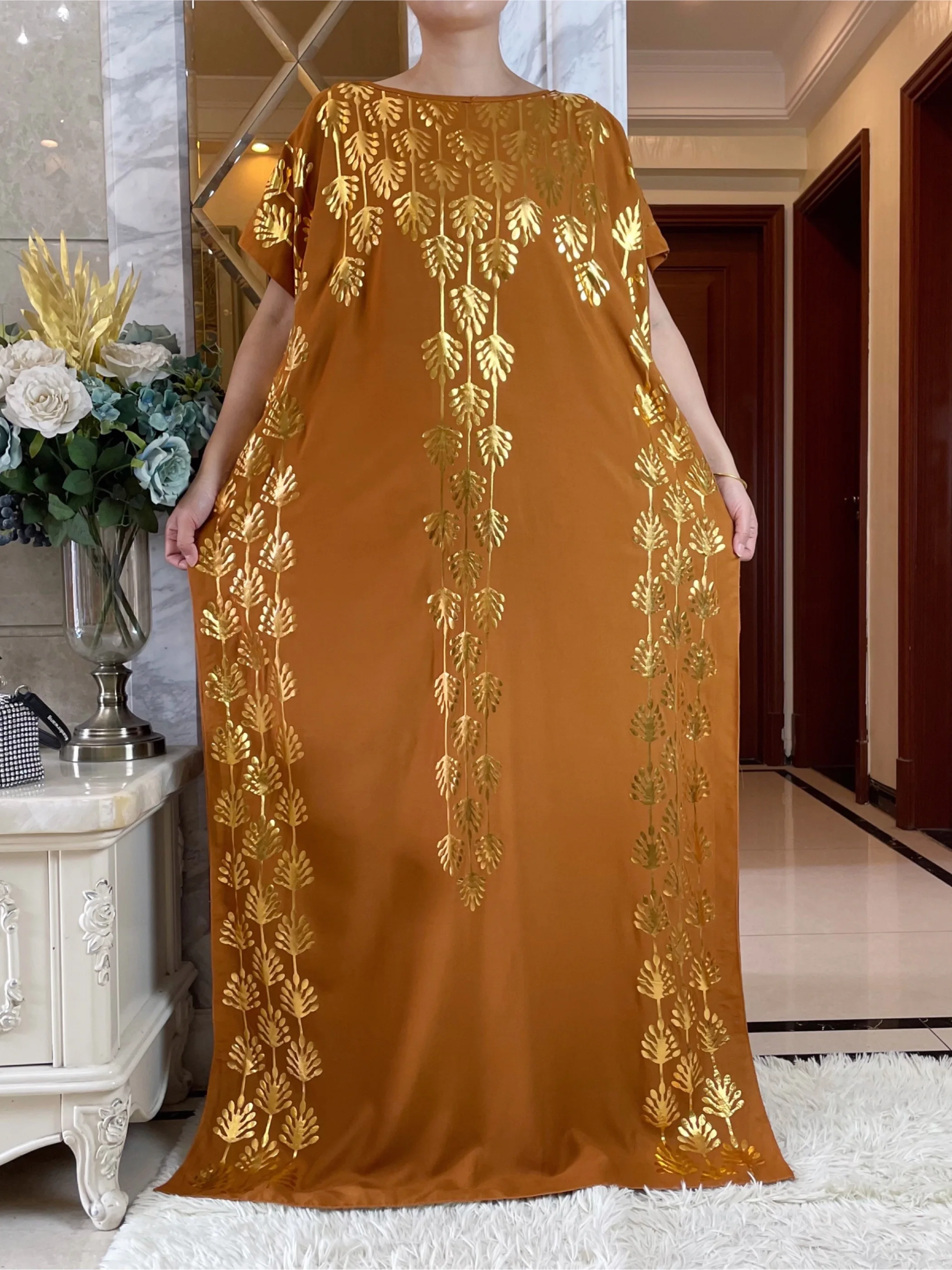 

Muslim Abayas For Women Floral Gold Stamping CottonWomen African Casual Maxi Loose Femme Robe African Dresses With 160x70 cm