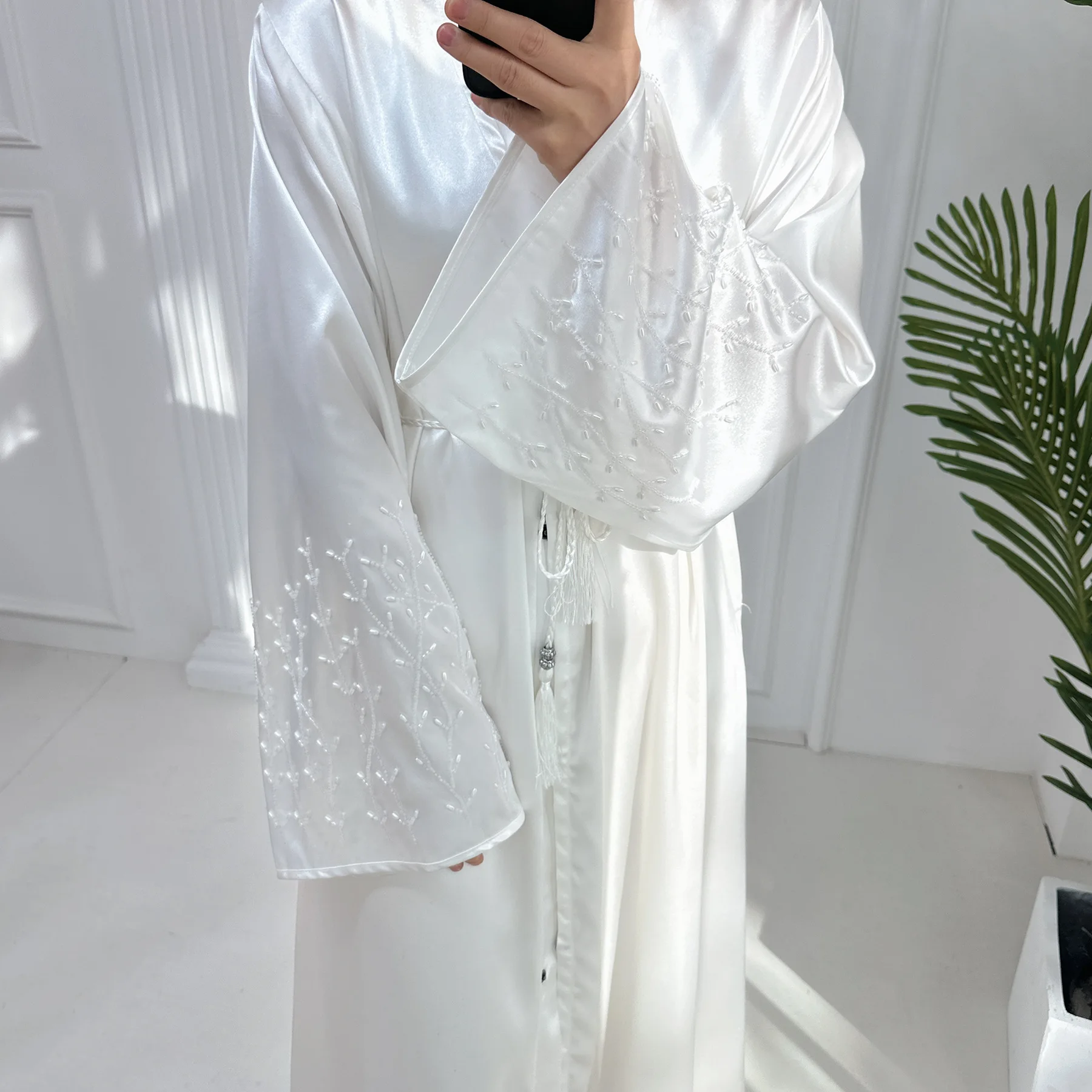 Ramadan White Open Abaya for Muslim Women, Beads Sleeves Snap Buttons Tassel Belt, Party Islamic Hijabi Robe, Bride, Wedding