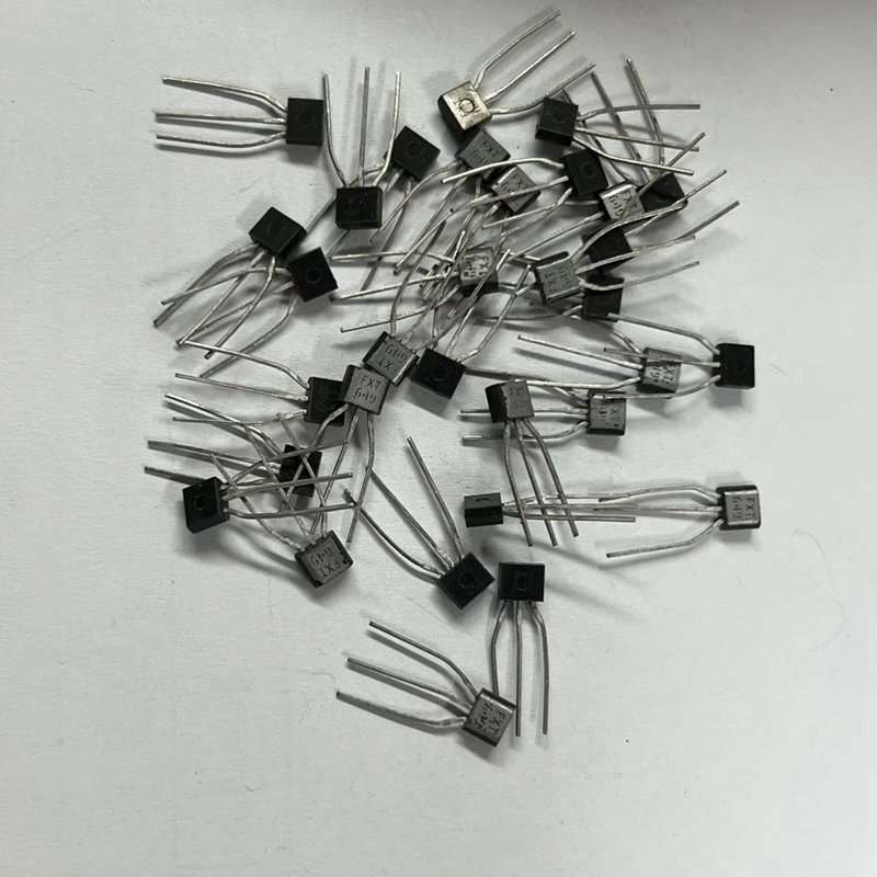 

10PCS/LOT 2SA684-Q 2SB984 MC78L15ACP 2SK681A-K 2N3569 OPB606A