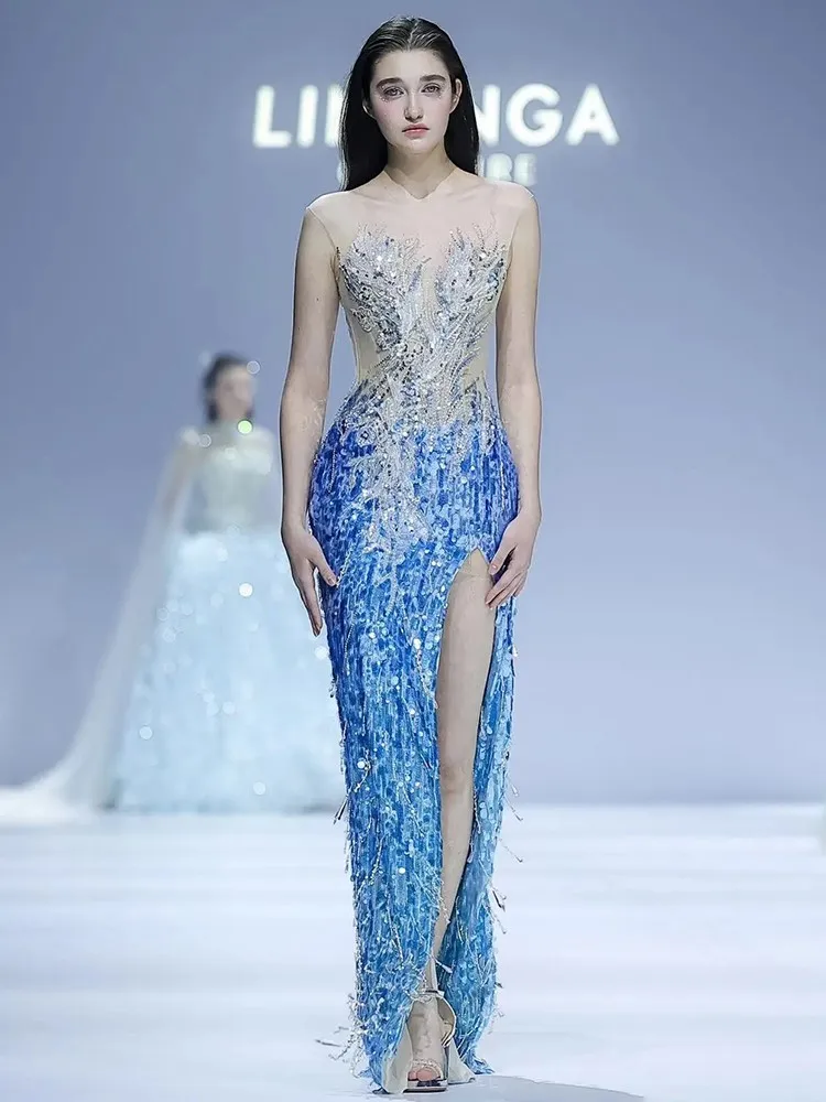 Strapless light luxury fishtail banquet grand sequined host dress