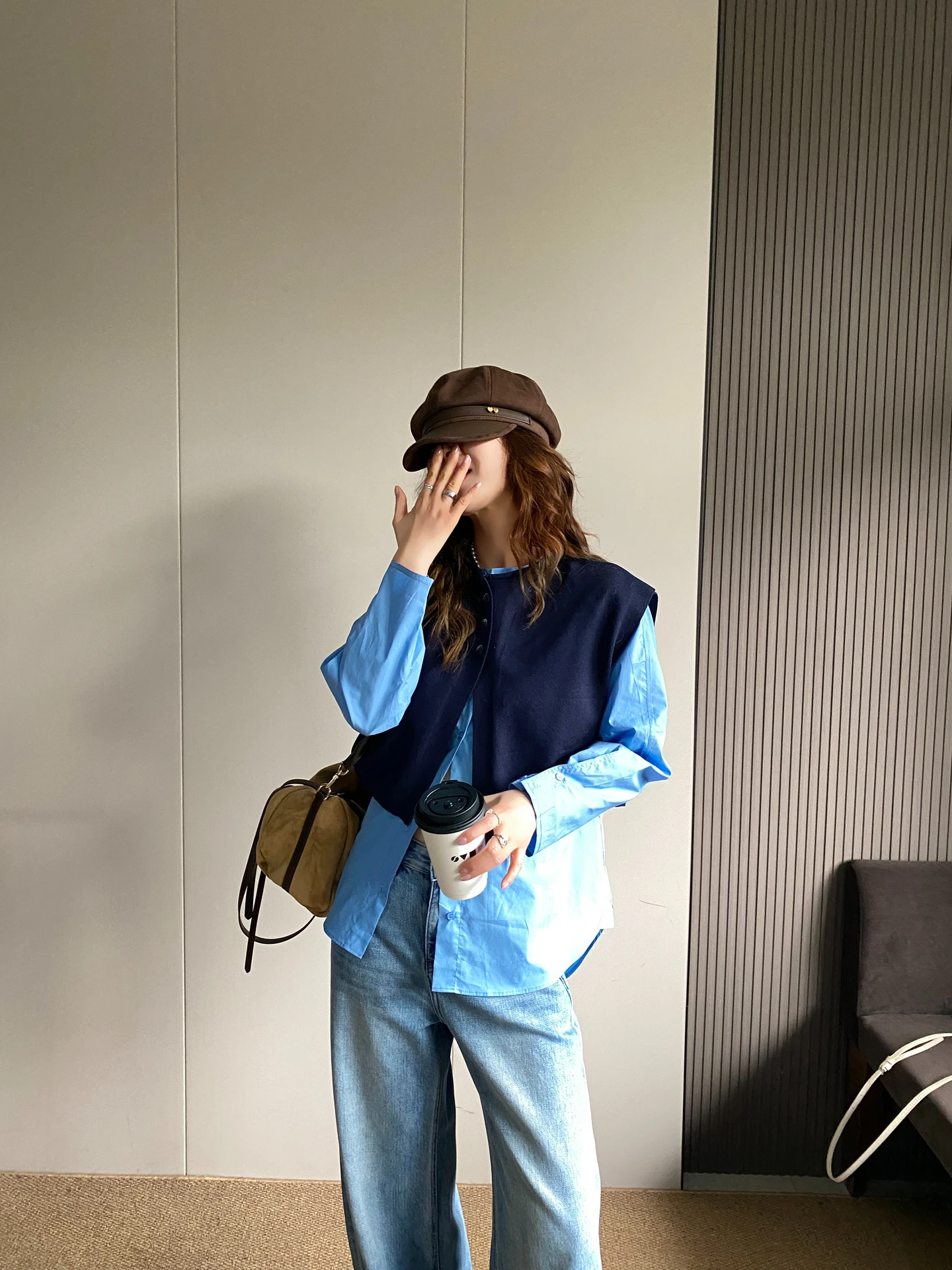 

Модный вязаный комплект из рубашки с длинным рукавом и жилета для женщин, весна 2026, новинка, свободный крой, повседневная одежда, базовый слой