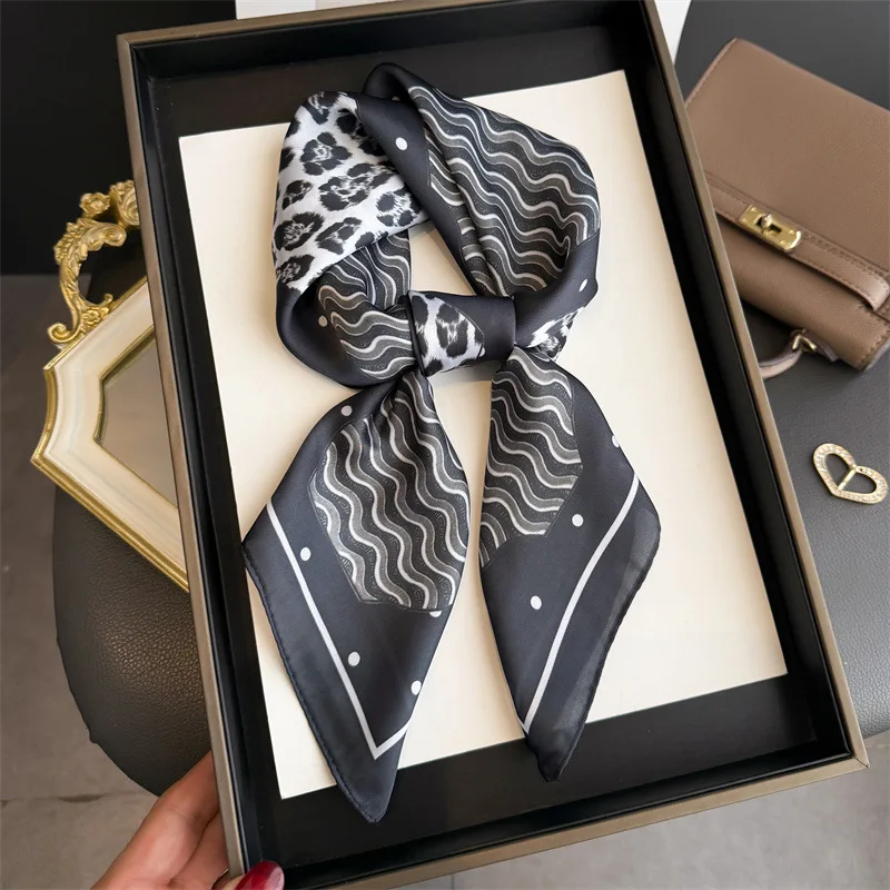 

Роскошная шаль с леопардовым принтом, квадратный шарф для женщин, мягкие атласные накидки, шейный платок, женские ленты для волос, повязка на голову, бандана