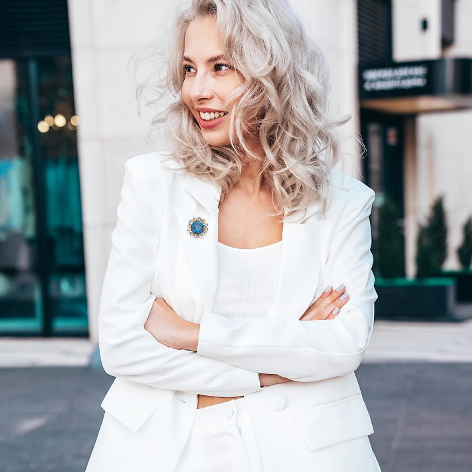 

50Pcs Water Drill Crystal Buttons Flower Shape Claw Flatback Rhinestones for Sewing DIY Hair Accessories Clothing Crafts