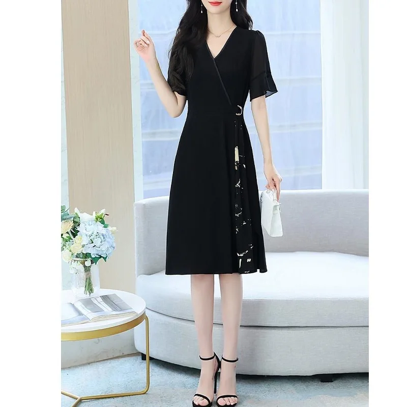 2024 New Summer Fashionable and Elegant Socialite Style High-end V-neck Tie Up Waist Patchwork Printed Western-style Dress